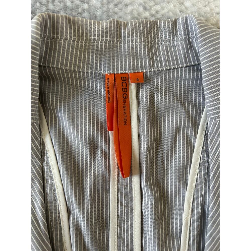 Bcbgeneration Cropped One Button Gray Pinstripe Y… - image 3